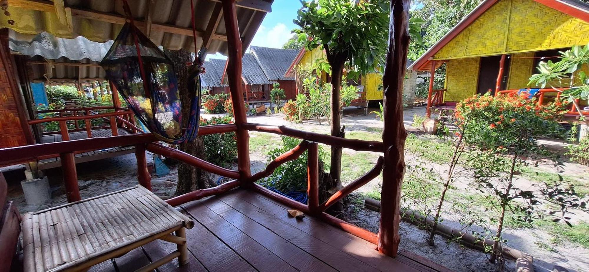 Breizh Cape Beach Bungalows Koh Lanta Ngoại thất bức ảnh
