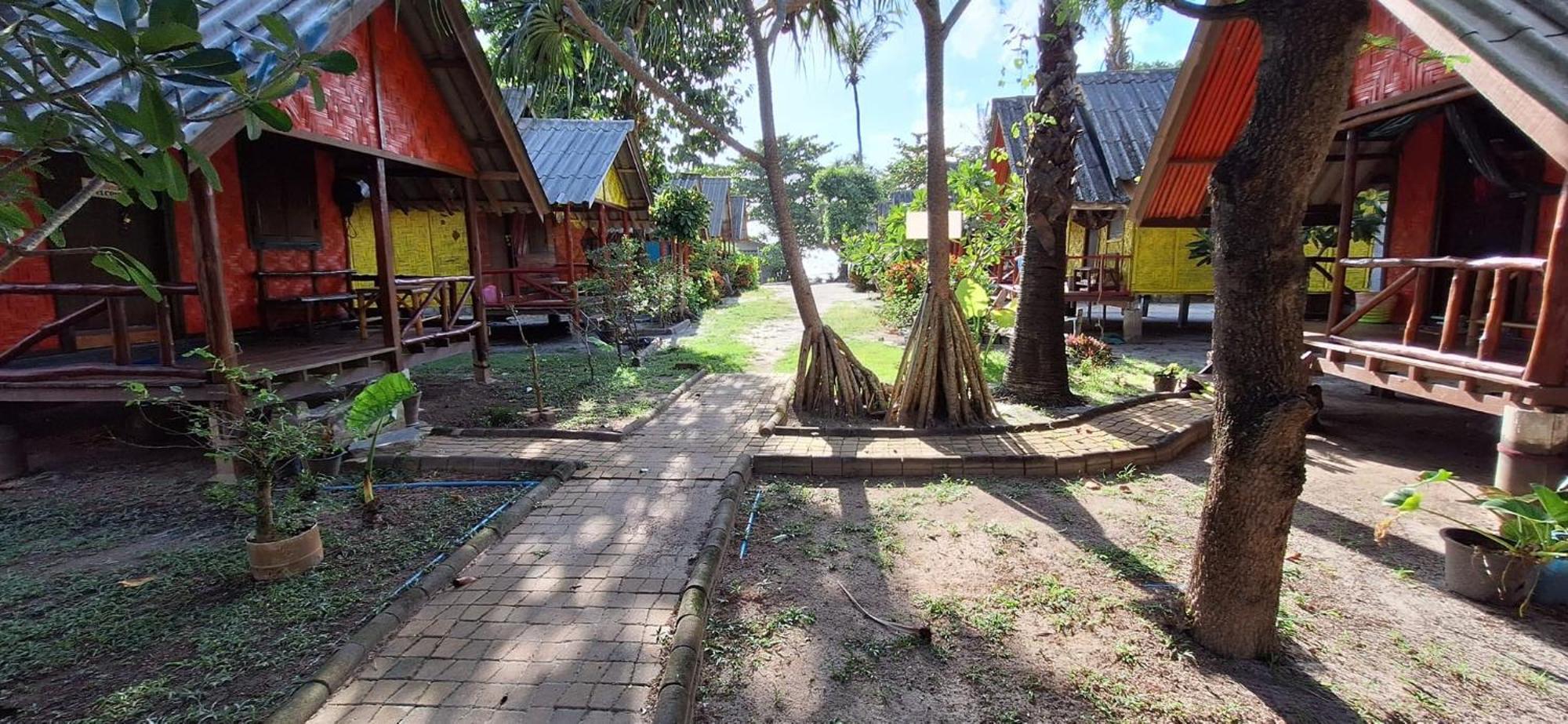 Breizh Cape Beach Bungalows Koh Lanta Ngoại thất bức ảnh