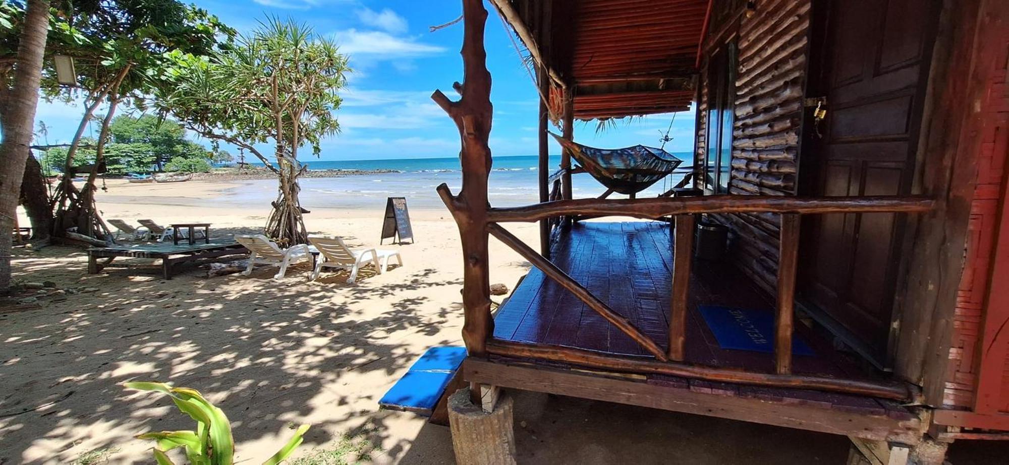 Breizh Cape Beach Bungalows Koh Lanta Ngoại thất bức ảnh