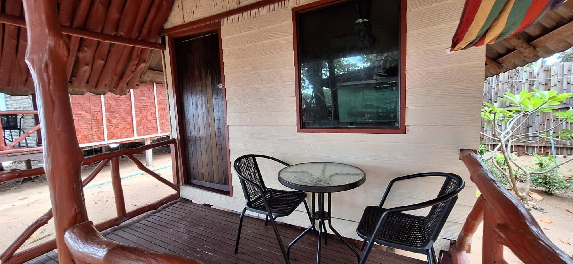 Breizh Cape Beach Bungalows Koh Lanta Ngoại thất bức ảnh